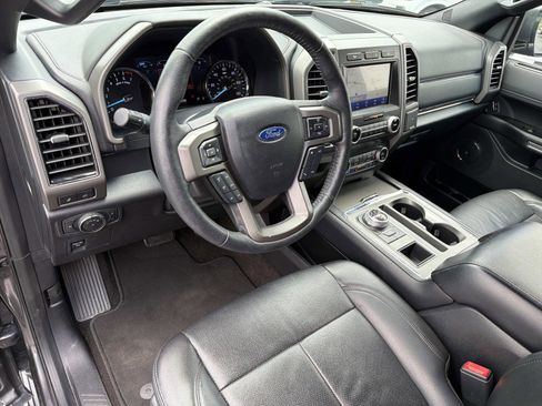 Used 2020 Ford Expedition XLT w/ Equipment Group 202A RWD image 9