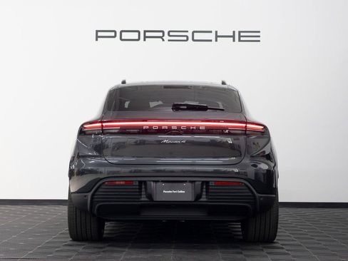 New 2026 Porsche Macan 4 Electric image 6