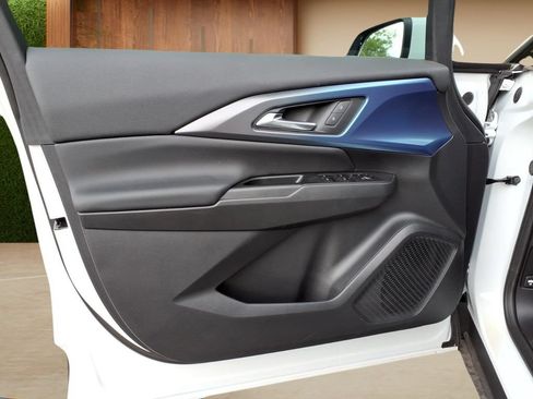 New 2026 Chevrolet Equinox EV LT FWD image 19