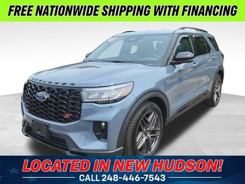 Used 2025 Ford Explorer ST AWD/4WD image 1