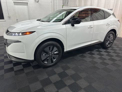 Used 2025 Nissan Murano SL AWD/4WD image 2