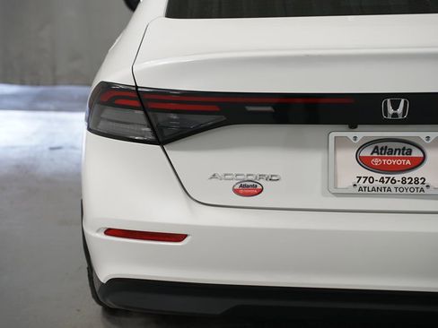 Used 2024 Honda Accord EX image 10