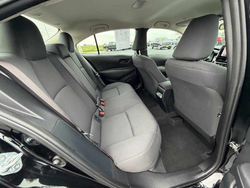 Used 2024 Toyota Corolla LE FWD image 25