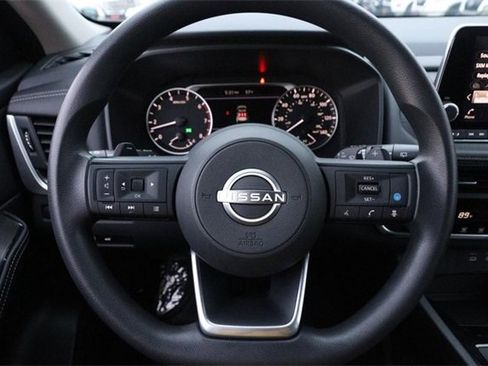 Certified 2024 Nissan Rogue SV image 11