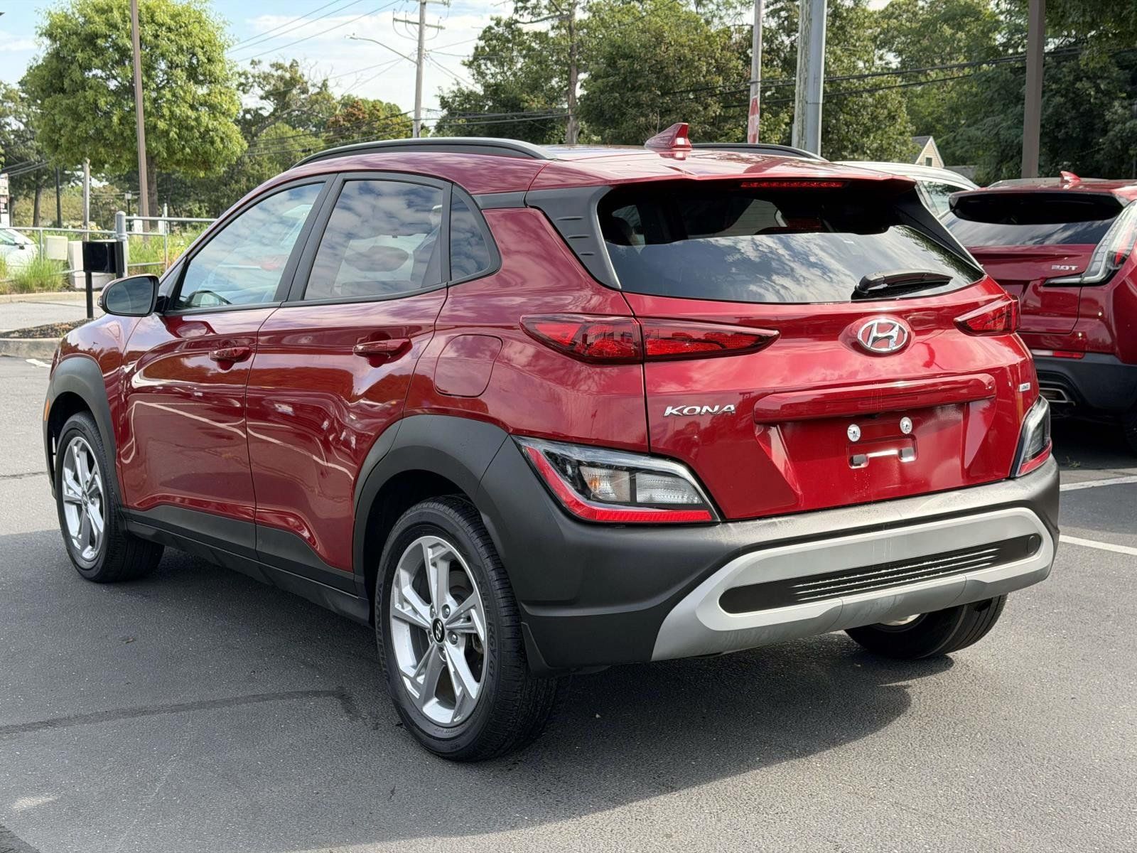 Used 2023 Hyundai Kona SEL w/ Cargo Package AWD/4WD image 7