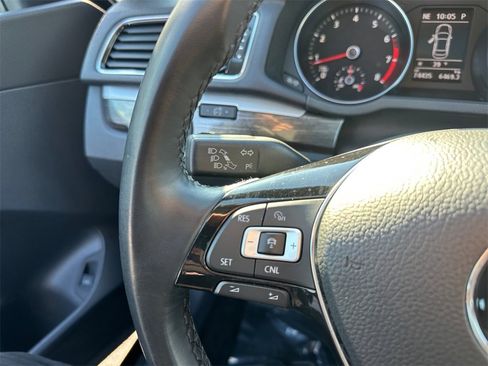 Used 2018 Volkswagen Passat 2.0T SE image 23