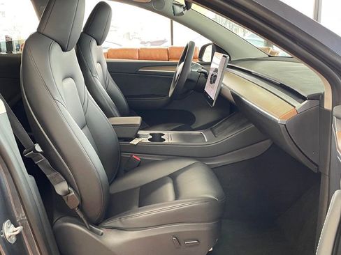 Used 2023 Tesla Model Y Long Range image 22