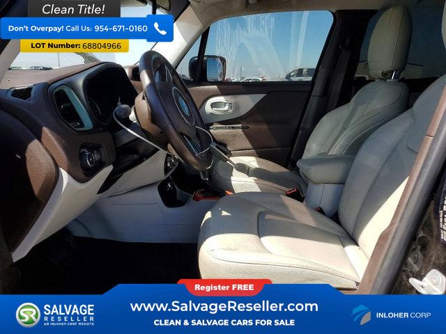 Used 2015 Jeep Renegade Latitude FWD image 9