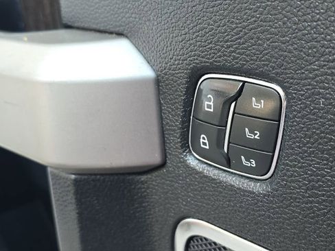 Used 2020 Ford F250 Lariat w/ Lariat Value Package image 23