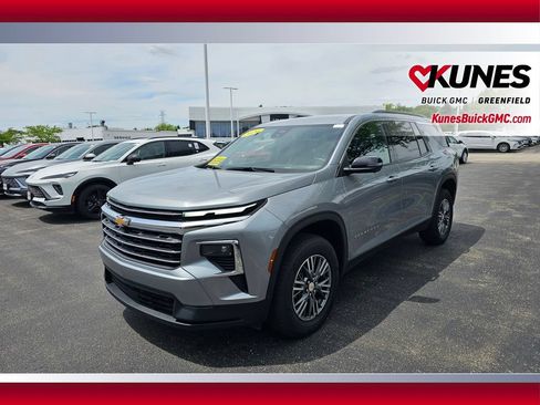 Used 2024 Chevrolet Traverse LT AWD/4WD image 10