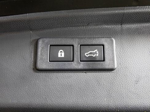 Used 2025 Subaru Outback Premium w/ Popular Package #1A image 35