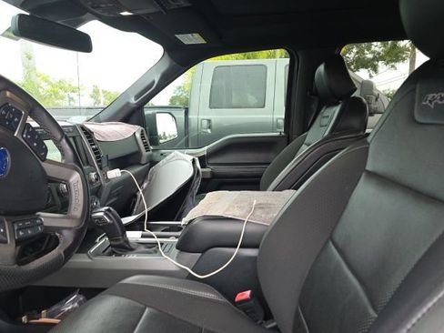 Used 2019 Ford F150 Raptor w/ Equipment Group 802A Luxury AWD/4WD image 8