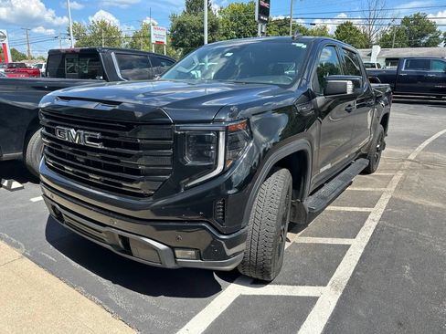 Used 2024 GMC Sierra 1500 Elevation w/ Elevation Premium Package AWD/4WD image 1