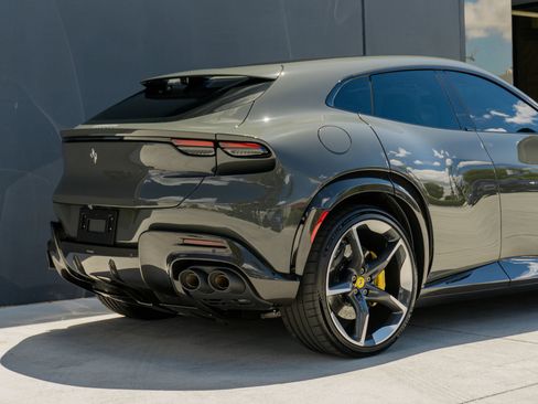 Used 2024 Ferrari Purosangue AWD/4WD image 35
