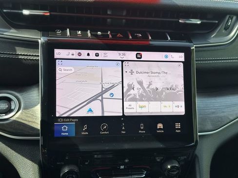 Certified 2023 Jeep Grand Cherokee L Limited AWD/4WD image 15