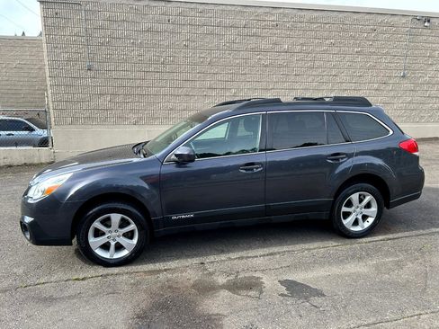 Used 2013 Subaru Outback 2.5i Premium image 8
