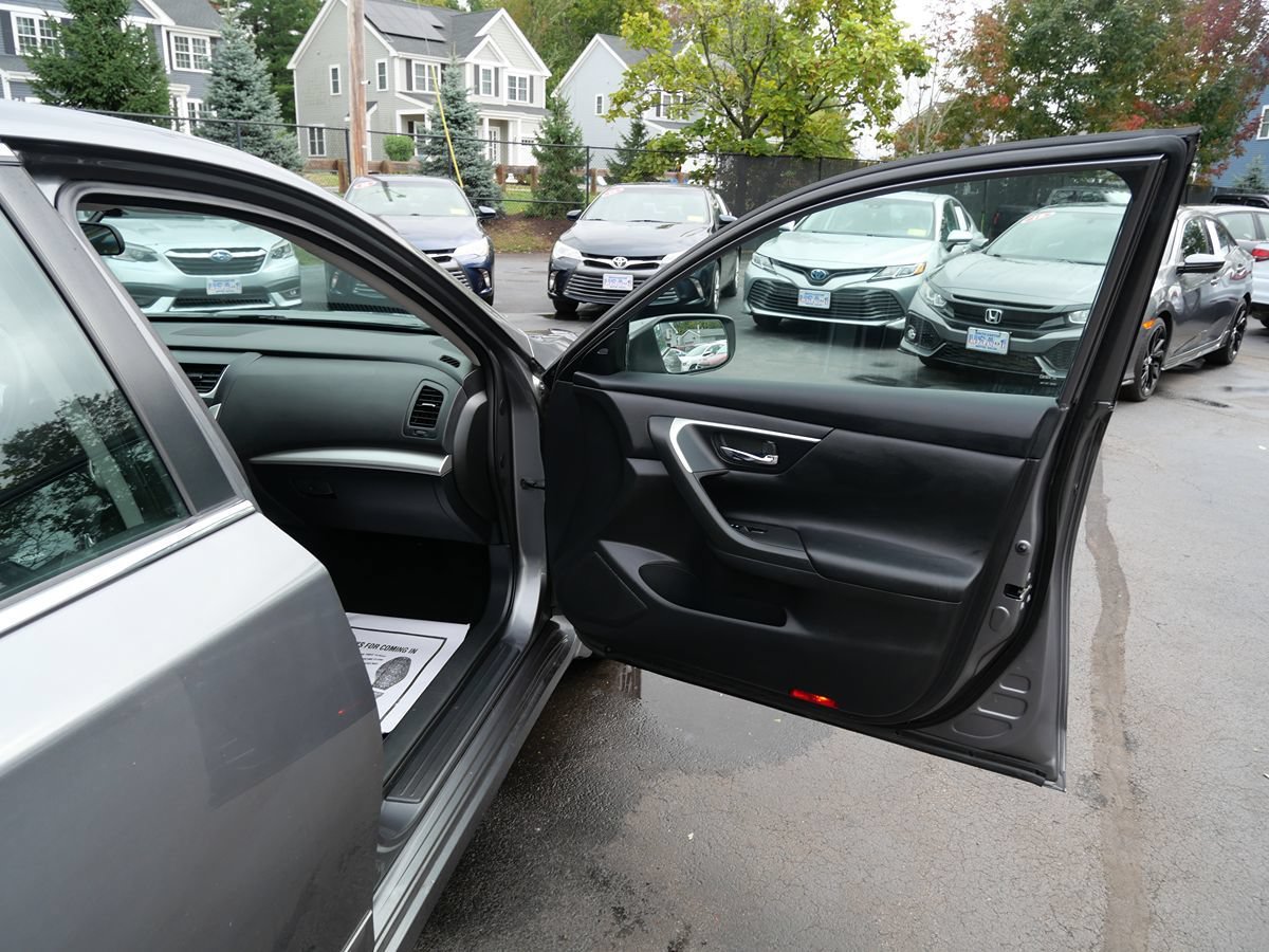 Used 2016 Nissan Altima 2.5 SV FWD image 18