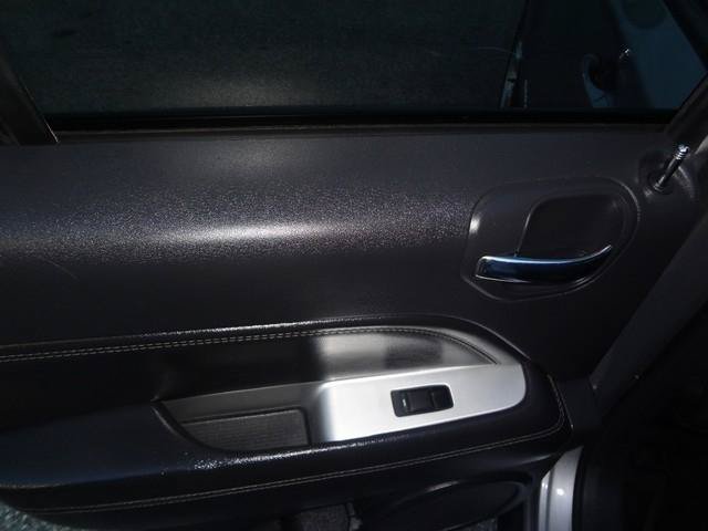 Used 2017 Jeep Compass Latitude FWD image 10