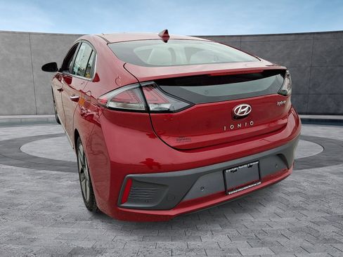 Used 2020 Hyundai Ioniq Limited image 8