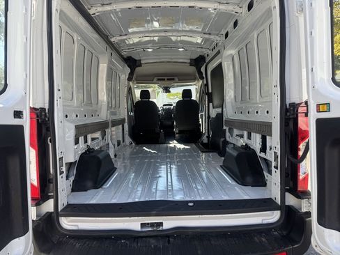 Used 2019 Ford Transit 250 148 Medium Roof w/ Interior Upgrade Package image 5