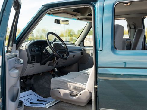 Used 1997 Ford F350 XLT image 30