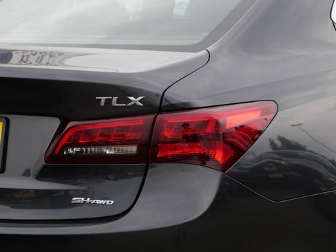 Used 2015 Acura TLX V6 SH-AWD w/ Technology Pkg image 6