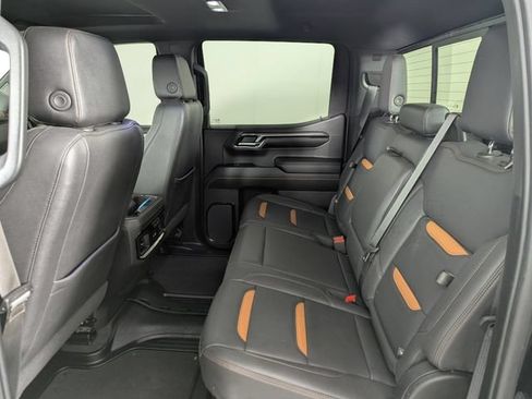 Used 2024 GMC Sierra 1500 AT4 w/ Technology Package AWD/4WD image 23