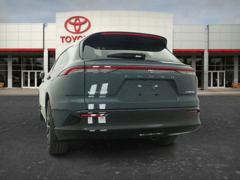 New 2026 Toyota Crown Signia image 20