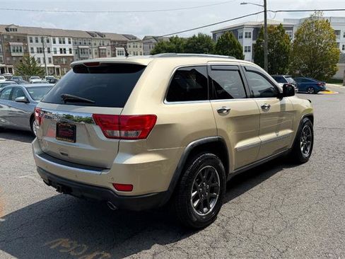 Used 2011 Jeep Grand Cherokee 4WD Limited w/ Trailer Tow Group IV image 11