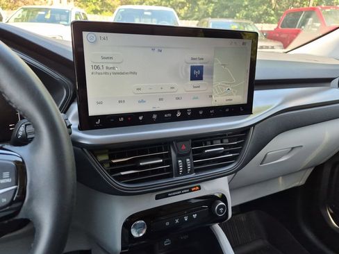 Certified 2023 Ford Escape SE FWD image 28
