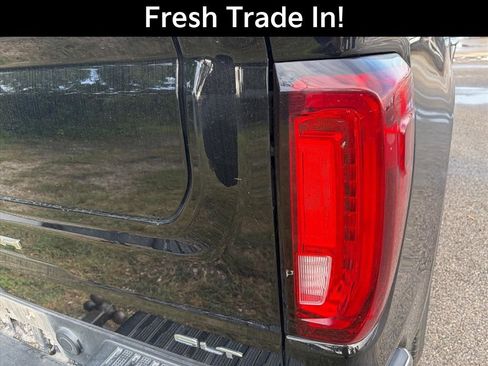 Used 2022 GMC Sierra 1500 SLT image 10