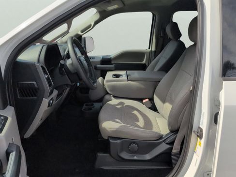 Used 2018 Ford F150 XLT image 31