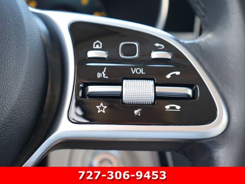 Certified 2022 Mercedes-Benz GLC 300 image 27