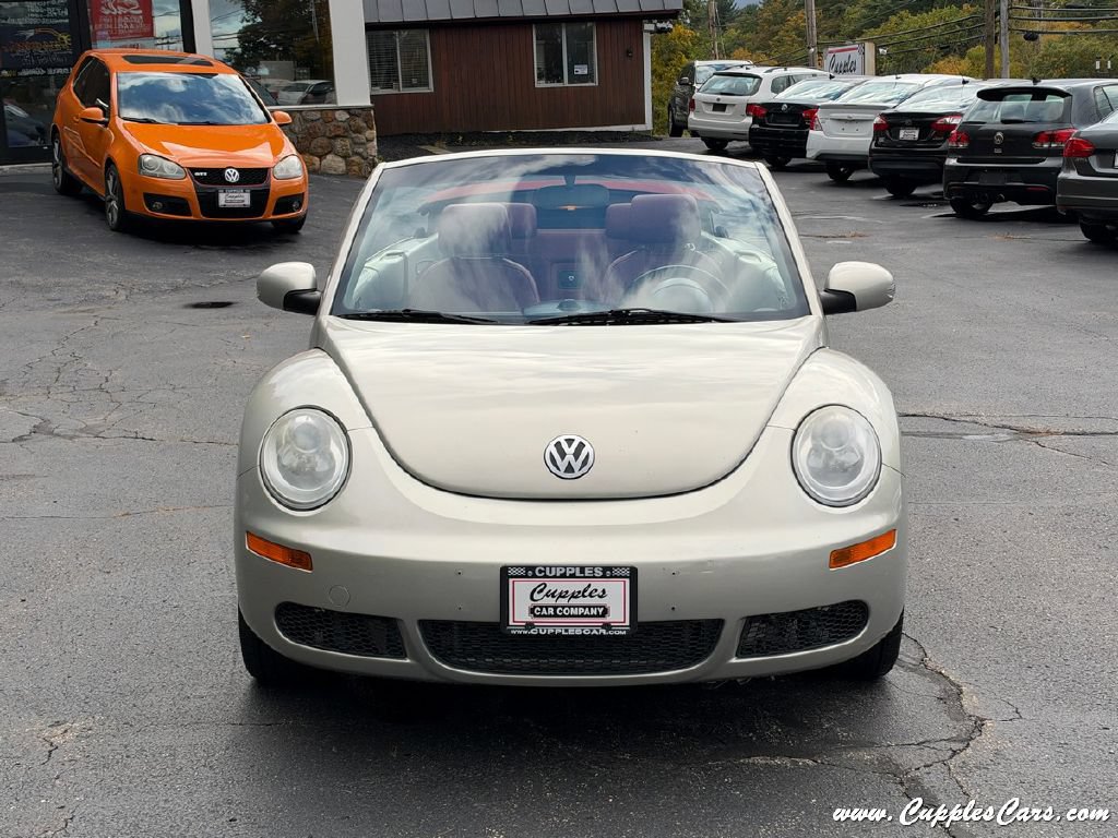 Used 2009 Volkswagen Beetle Blush FWD image 26
