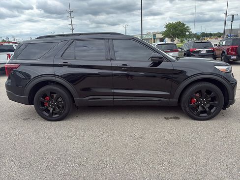 Used 2022 Ford Explorer ST w/ Equipment Group 401A AWD/4WD image 7