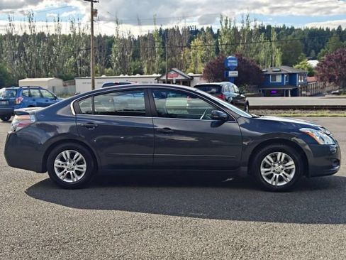 Used 2012 Nissan Altima 2.5 S w/ 20th Anniversary Pkg FWD image 10