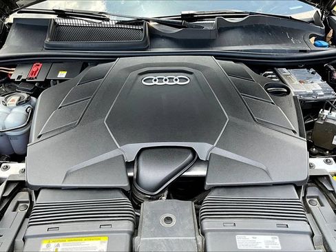 Used 2020 Audi Q8 Premium Plus w/ Premium Plus Package AWD/4WD image 30