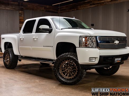 Used 2007 Chevrolet Silverado 1500 LTZ w/ Safety Package image 1