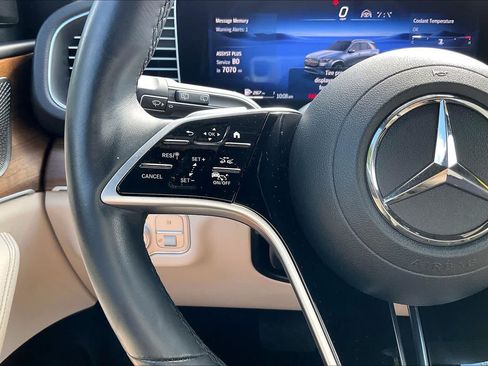 Used 2024 Mercedes-Benz GLE 450 4MATIC image 18