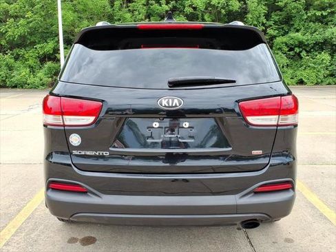 Used 2018 Kia Sorento AWD image 6