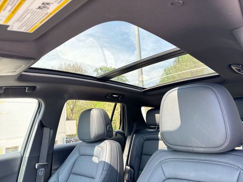 New 2026 Chevrolet Equinox LT w/ Convenience Package II AWD/4WD image 21