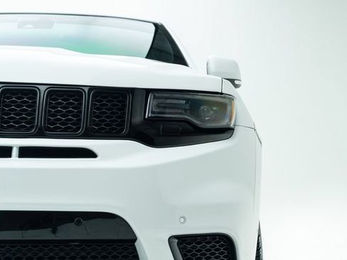 Used 2021 Jeep Grand Cherokee Trackhawk AWD/4WD image 7