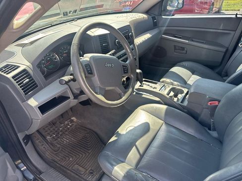 Used 2007 Jeep Grand Cherokee Laredo AWD/4WD image 10