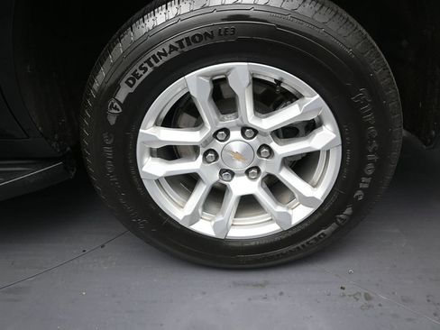 Used 2025 Chevrolet Tahoe LT RWD image 10