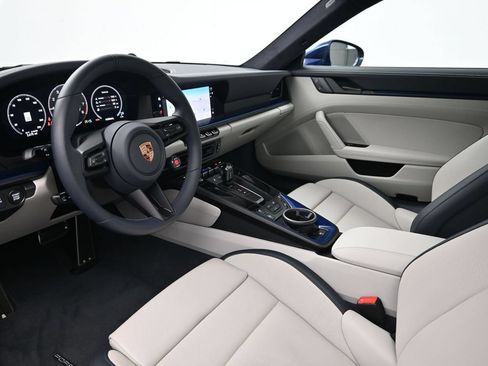 Used 2026 Porsche 911 Carrera GTS RWD image 4