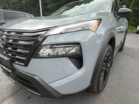 Used 2026 Nissan Rogue Dark Armor AWD/4WD image 9