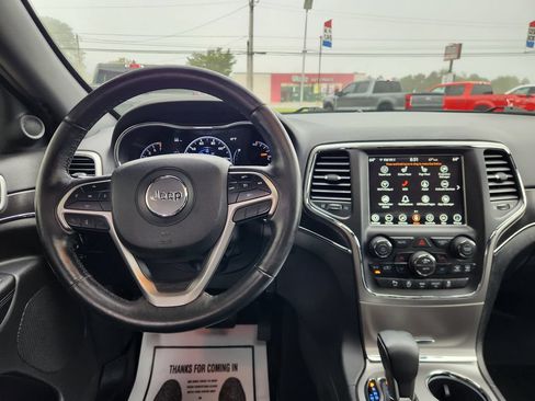 Used 2018 Jeep Grand Cherokee Limited AWD/4WD image 22