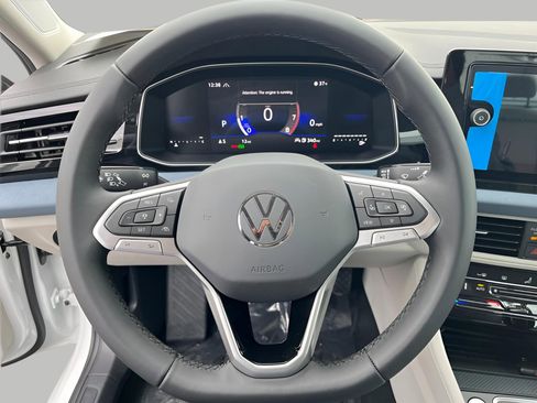 New 2025 Volkswagen Jetta SE image 13