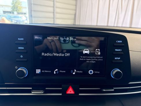 Certified 2026 Hyundai Elantra SE FWD image 25