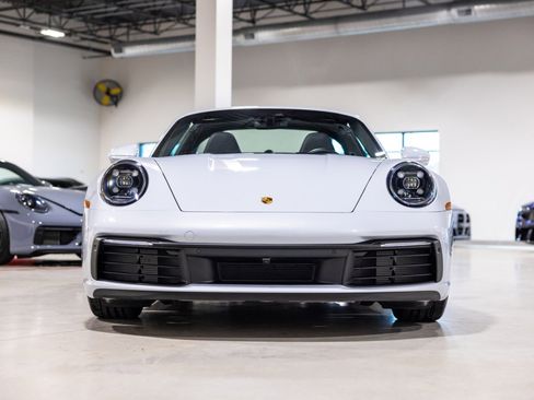 Used 2024 Porsche 911 Targa 4S w/ Premium Package image 2